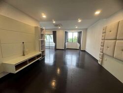La Suisse (D11), Terrace #562062341